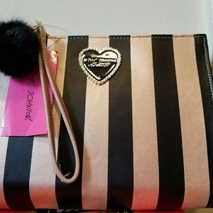 Betsy Johnson woman wristlet purse